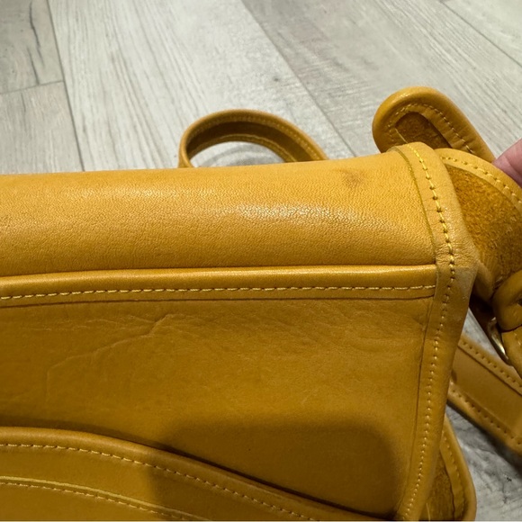 Vintage Soft Leather Crossbody Bag - Picture 10 of 15